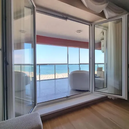 Blue Marina Sea View Apartment Constanta